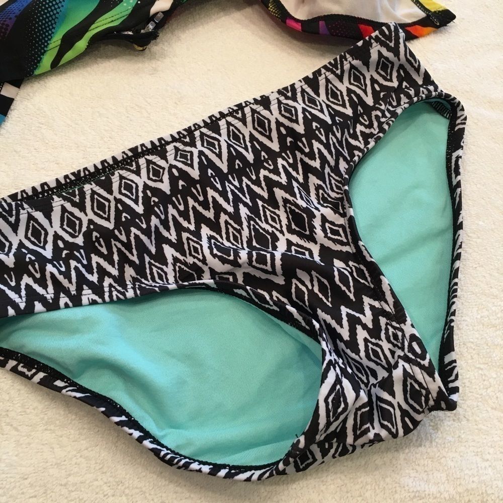 Justice black white mint ikat print size 14 bottoms